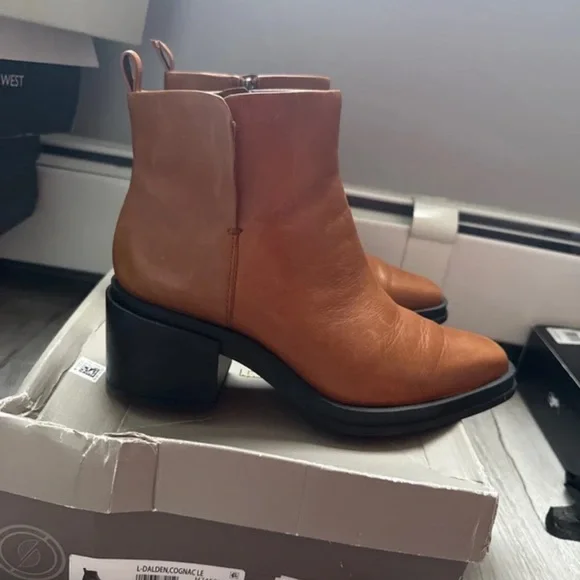 Franco Sarto Women's Tan Leather Ankle Boots - Picture 2 of 4